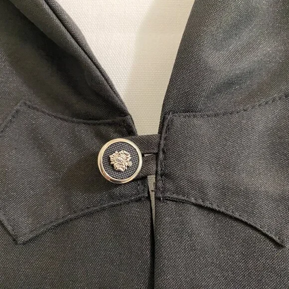 Regal School Robe – Green Lining – Inspired by Harry Potter | Adult Medium - Picture 2 of 8